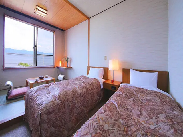 レイクサイドホテルみなとや