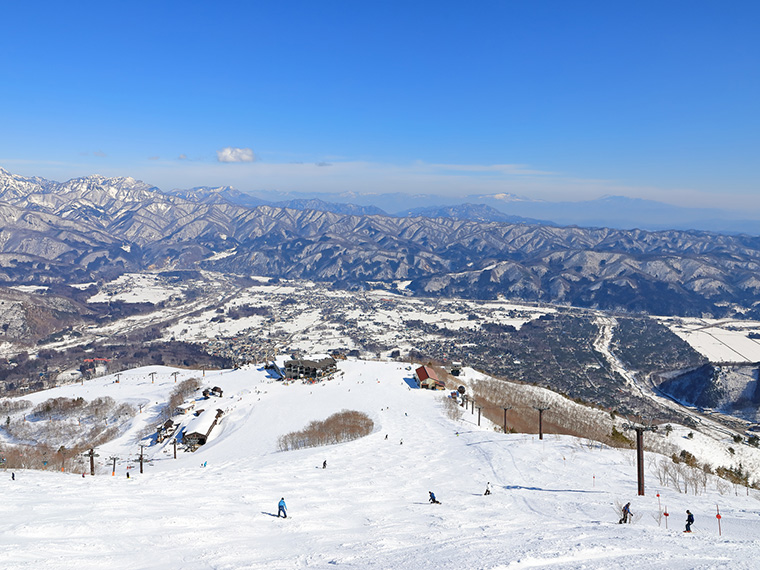 八方尾根スキー場から見た白馬村