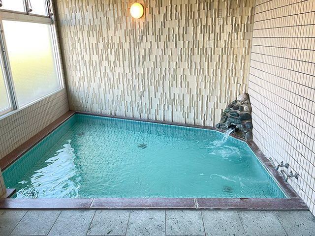 フェルゼイン岳水大浴場