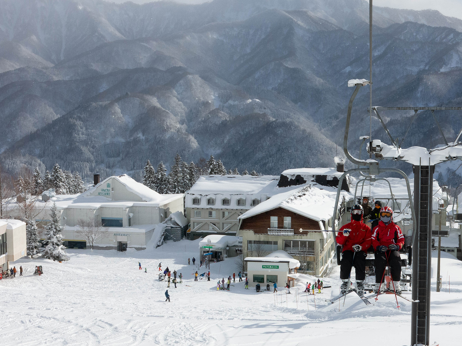 白馬乗鞍温泉スキー場のゴンドラ