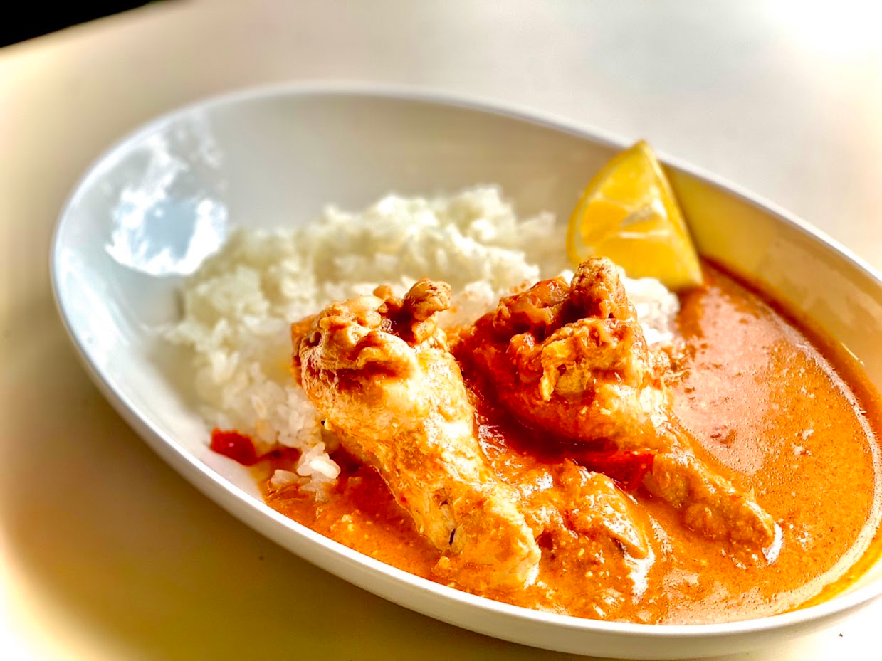 爺ガ岳スキー場センターハウスのレストラン人気メニューのカレーライス