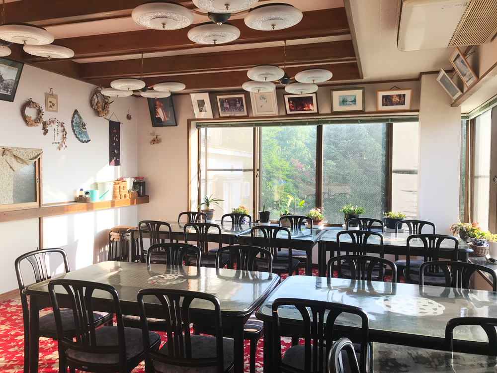 ファミールヤマネ内観