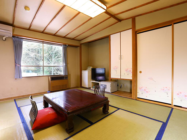 ホテル豊生和室2
