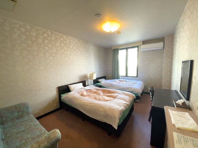 ホテルヴィラチェリオ洋室