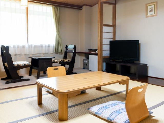 ホテルホワイトイン北志賀和室