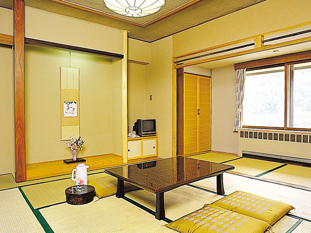 リゾートハイランド美やざき和室