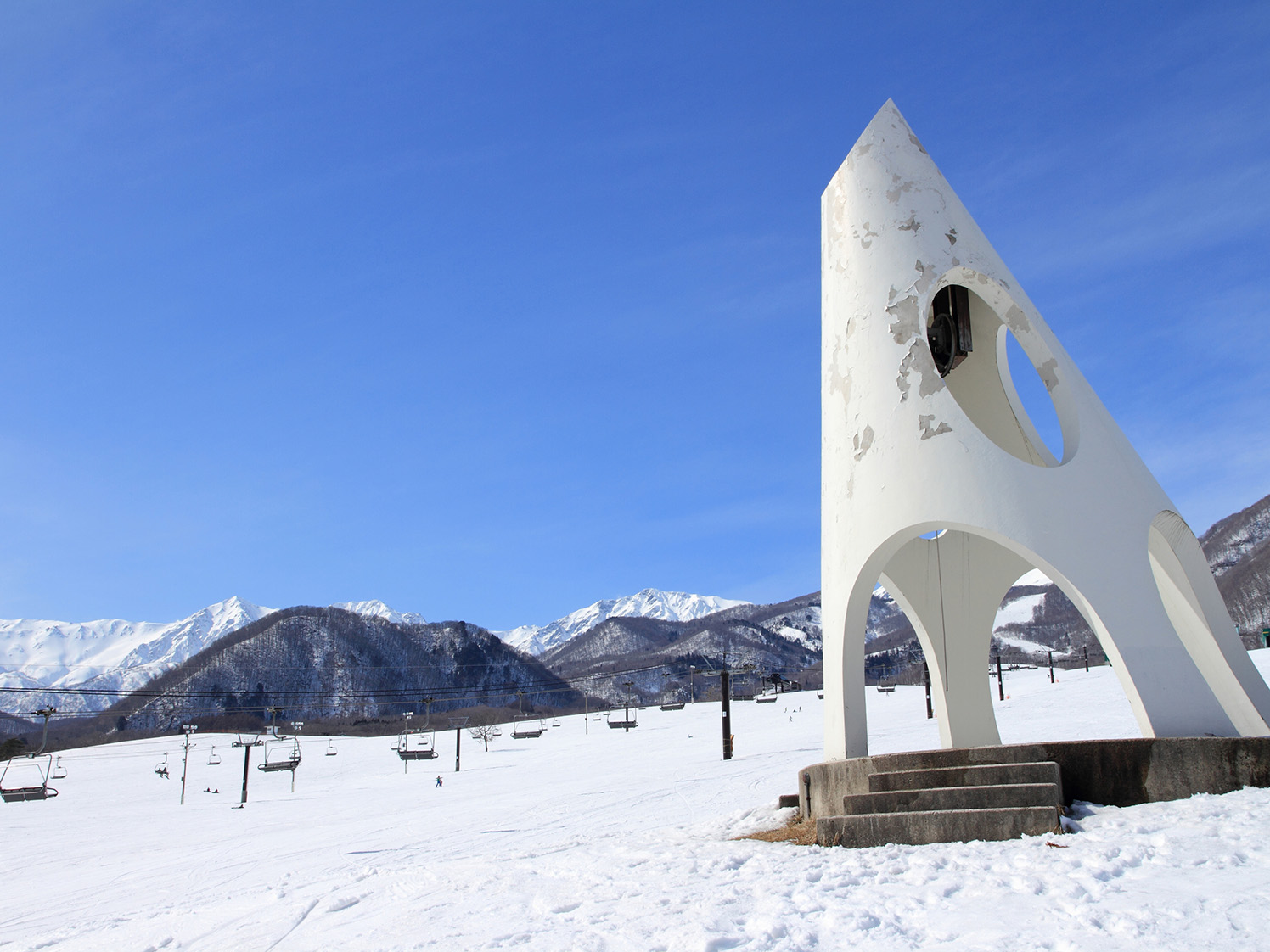 栂池高原スキー場 鐘の鳴る丘ゲレンデ