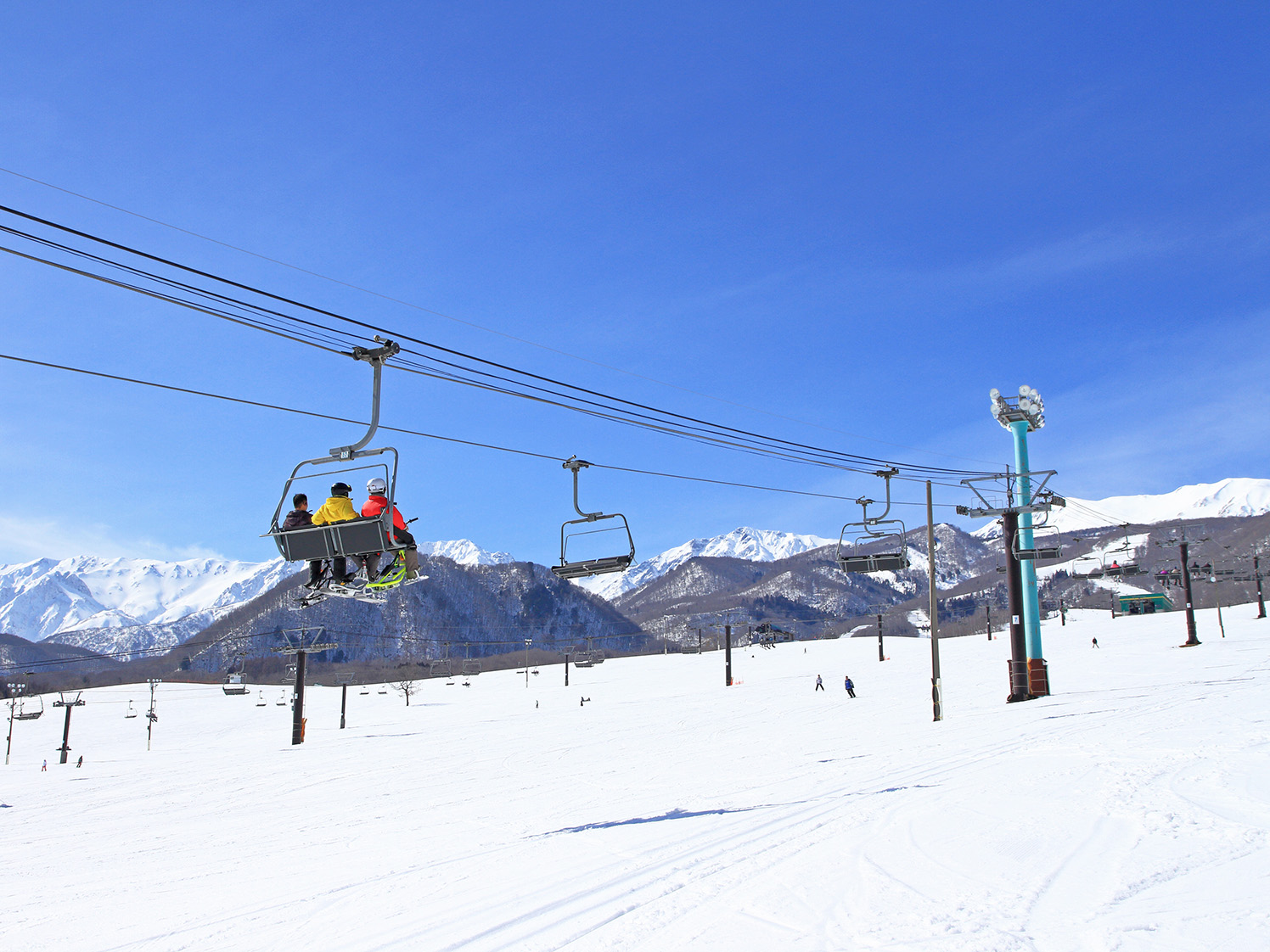 栂池高原スキー場 鐘の鳴る丘ゲレンデ