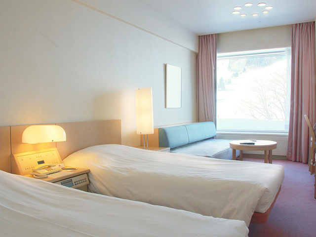 苗場プリンスホテル