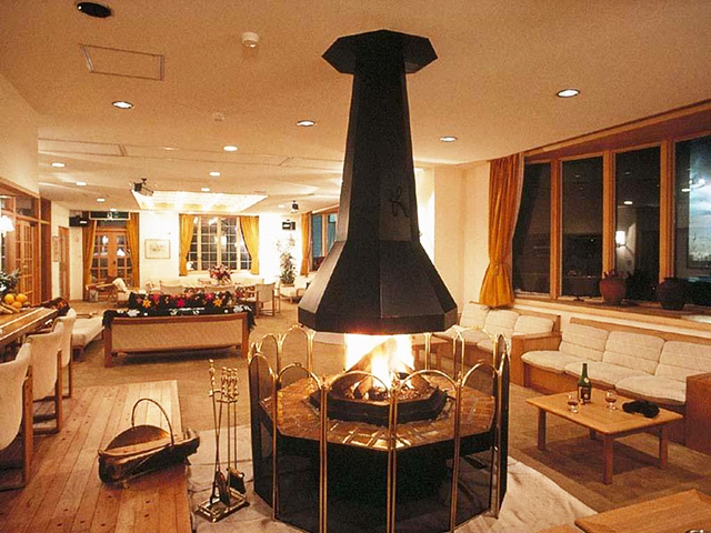 苗場スプリングスホテル