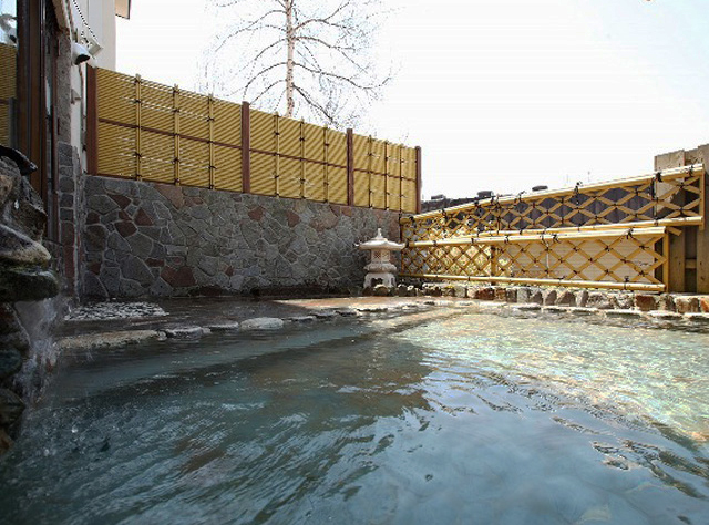 白馬ハイランドホテル　露天風呂