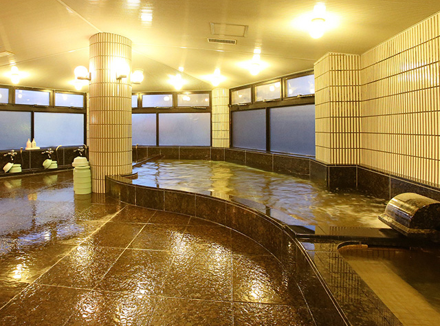 ホテルモンエール斑尾　露天風呂夜景