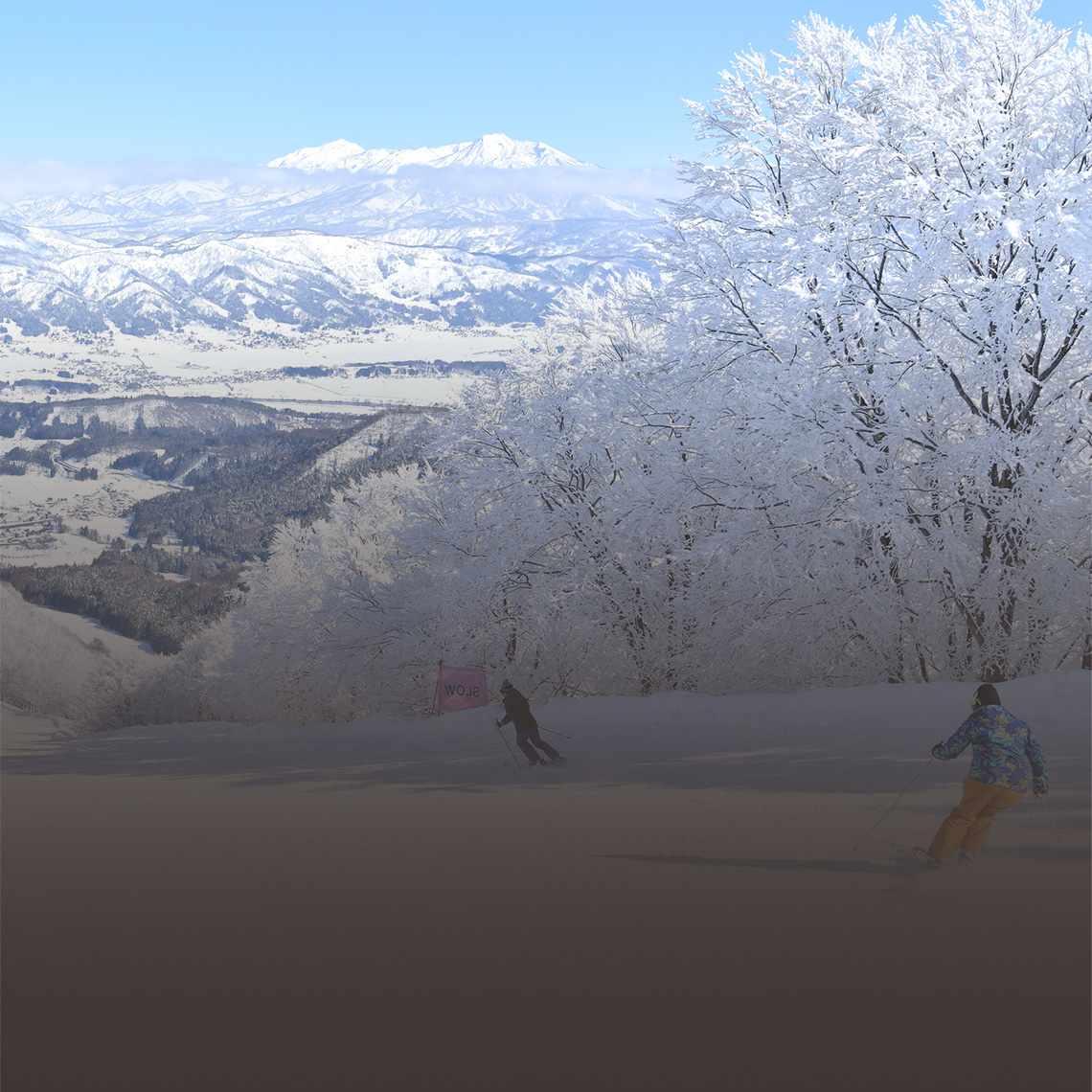 野沢温泉スキー場スカイラインコースより妙高山方面を望む景色 長野県野沢温泉村