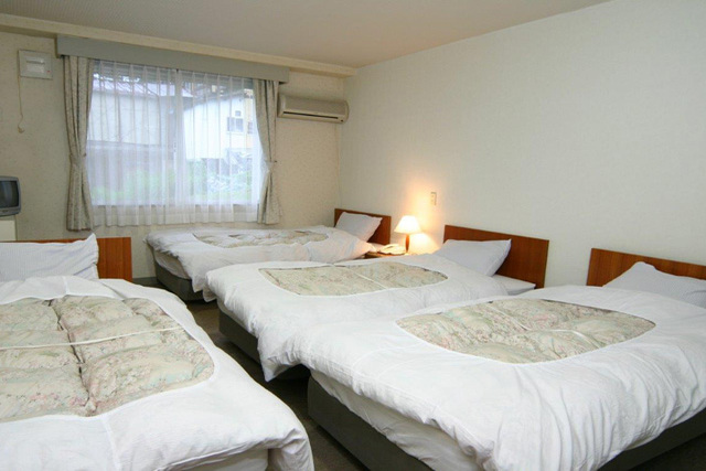 ホテルディライト北志賀洋室