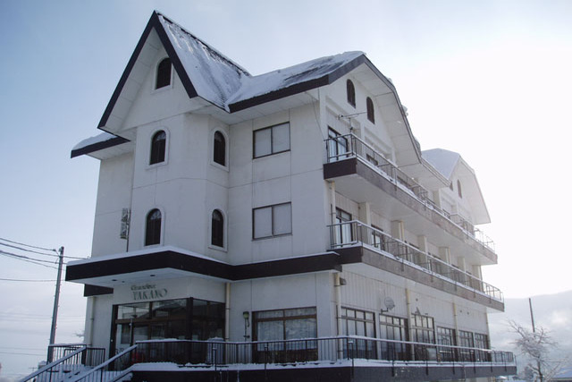 グランドールタカノ外観