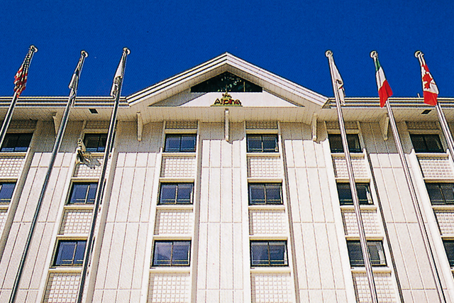 ホテルアルパイン外観