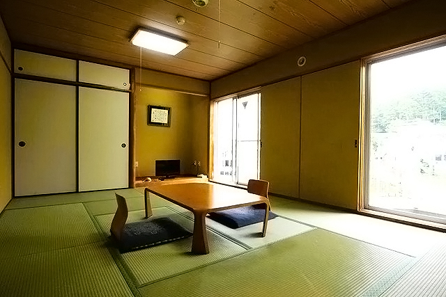 ホテル竜王和室
