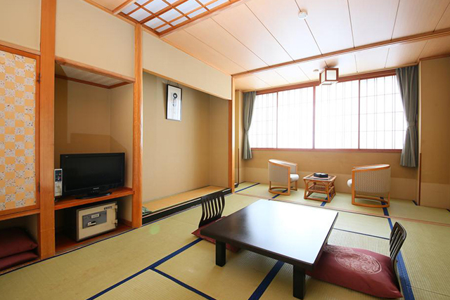 ホテル豊生和室1