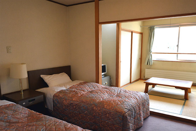 ホテルメリベル栂池和室