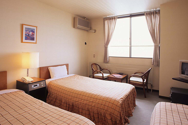 シャレー竜王洋室