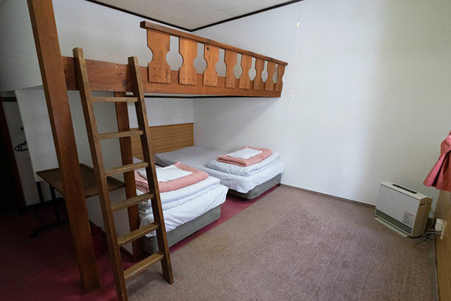 シャトーテル北志賀洋室