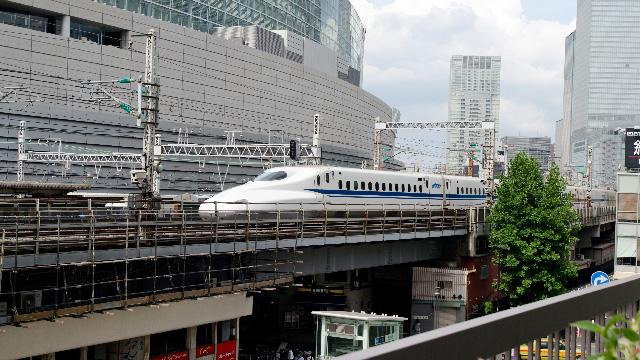 比較 宿泊 車