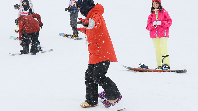 スノーボードで上手に立つための3つのコツ教えます