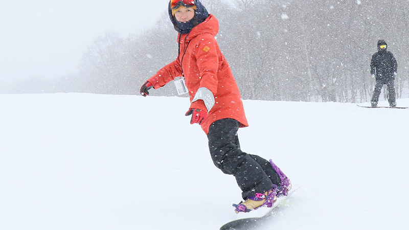 始めてのスノーボード!スクールで教えてくれる「ターン」の内容を公開