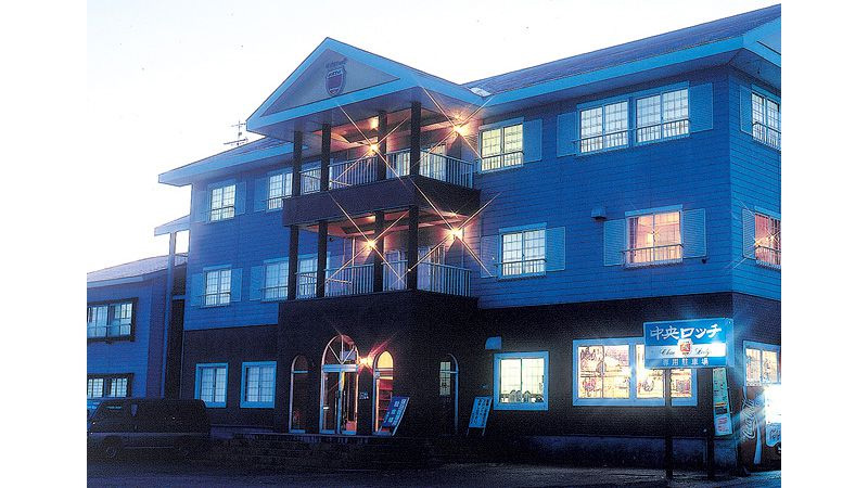 中央ロッジ_外観