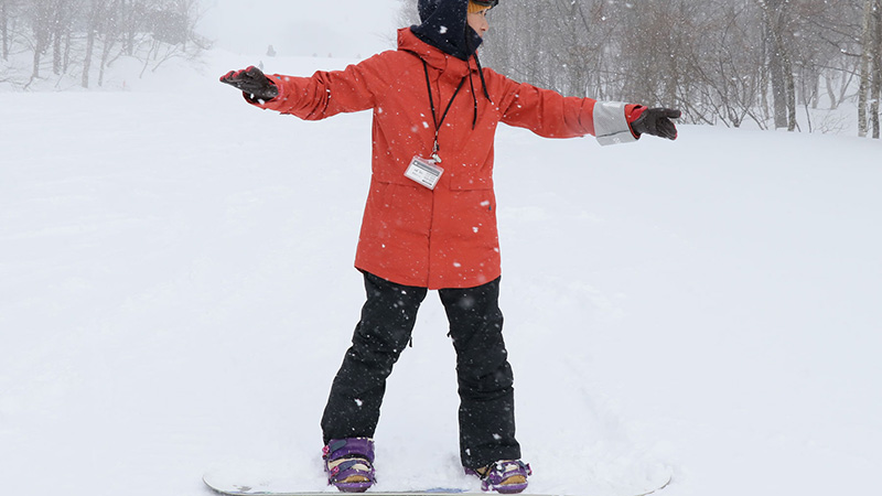 スクールの方が教えるスノーボードの基本姿勢の3つのポイント