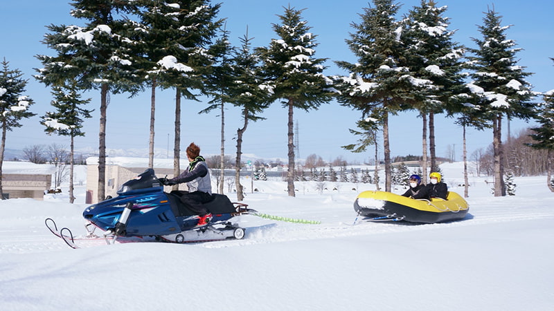 スノーラフティング