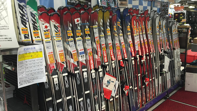 レンタルはスキー場で借りて正解