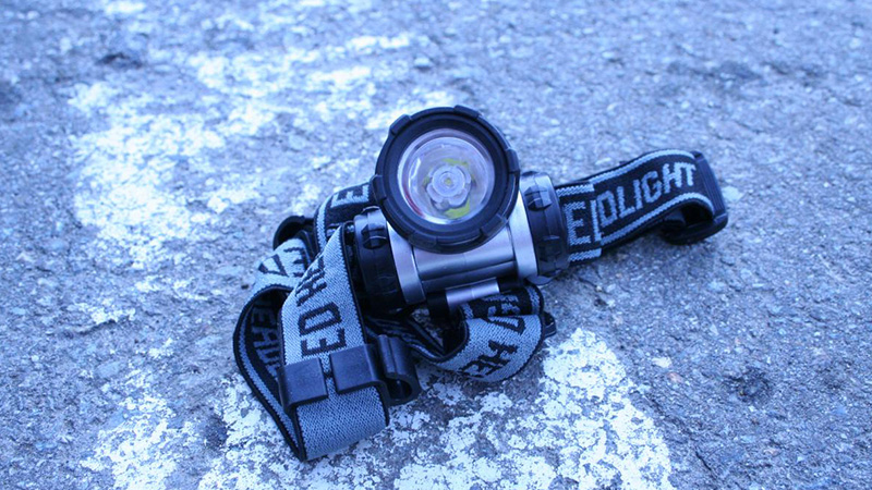 スキー場に車で行くならそろえておきたい10のグッズ