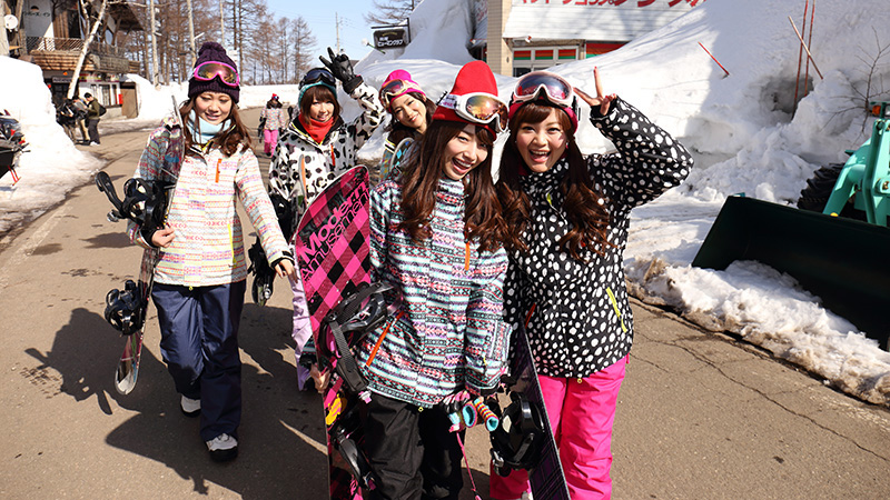 スノボツアーモデルイメージ画像