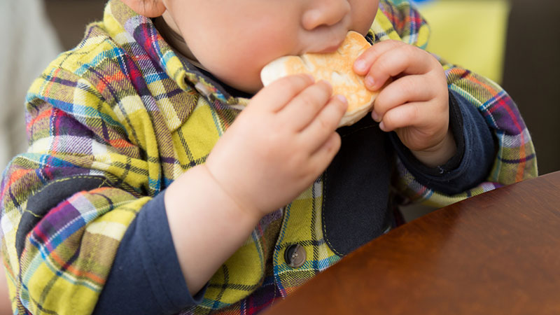 こども　お菓子　イメージ