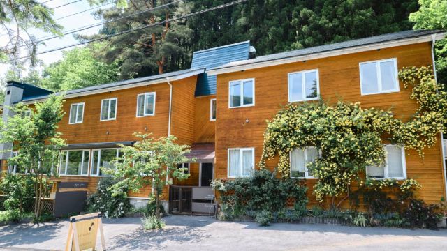 水上温泉　ペンション　朝ねぼう