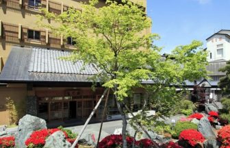 上牧温泉　辰巳館