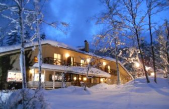 Ｌｏｄｇｅ　山麓館