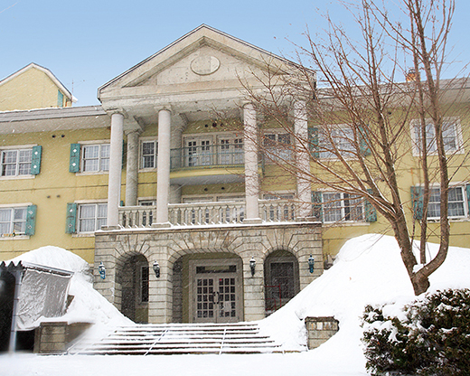 苗場スプリングスホテル