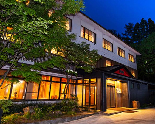 名湯舎 創 外観